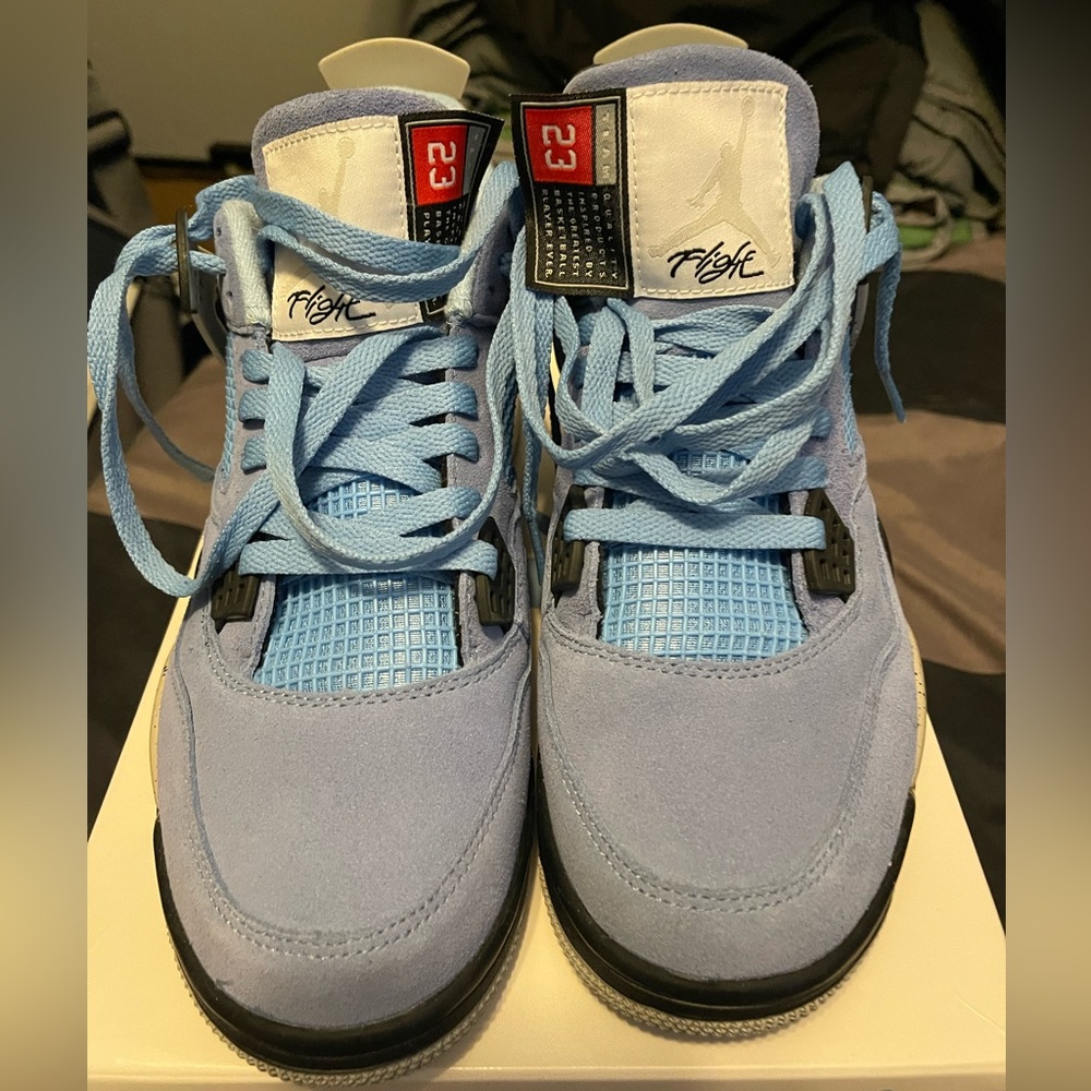 Jordan 4 (uncs)
